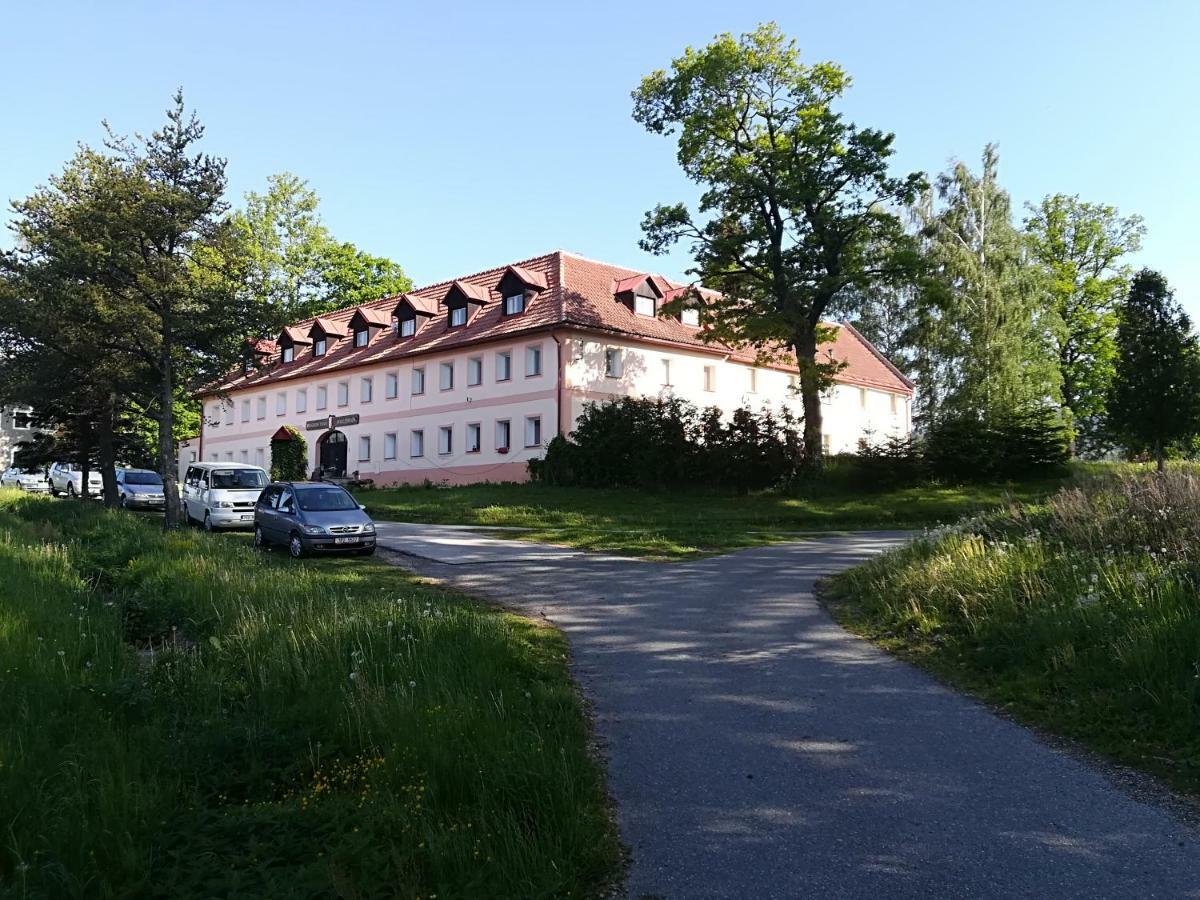 Penzion Tomy Pihlov Horni Plana Exterior photo